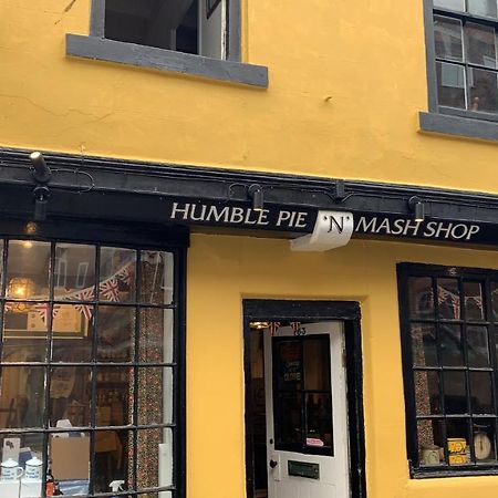 Bed and Breakfast Little Pie In The Sky Whitby Exterior foto